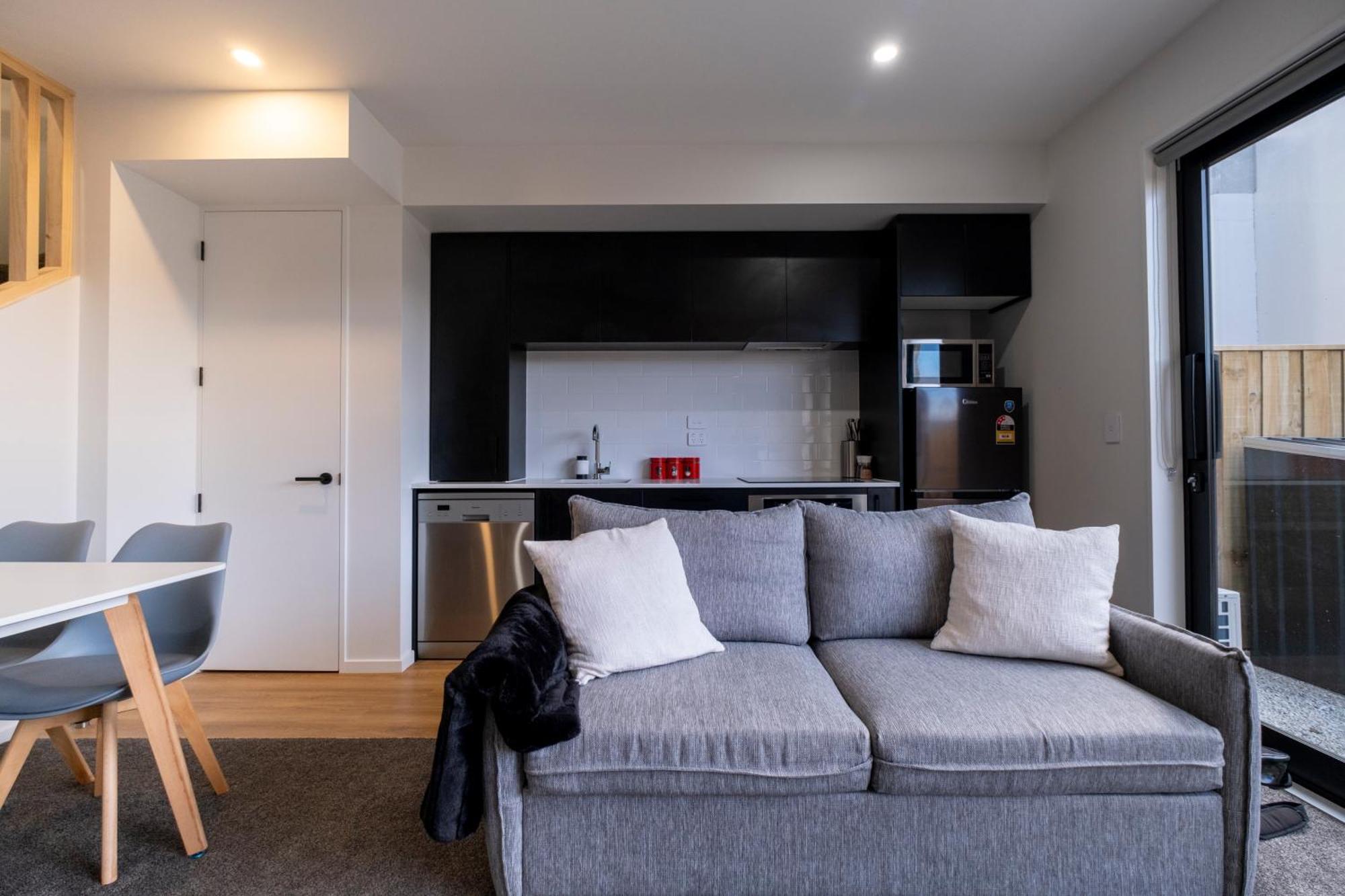Luxury 2 Bed Townhome In Cbd Christchurch Zewnętrze zdjęcie