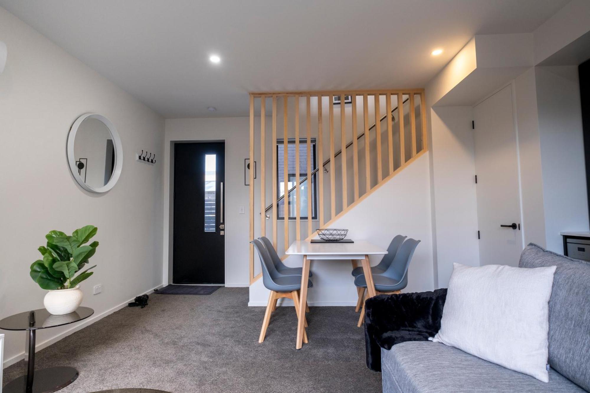 Luxury 2 Bed Townhome In Cbd Christchurch Zewnętrze zdjęcie