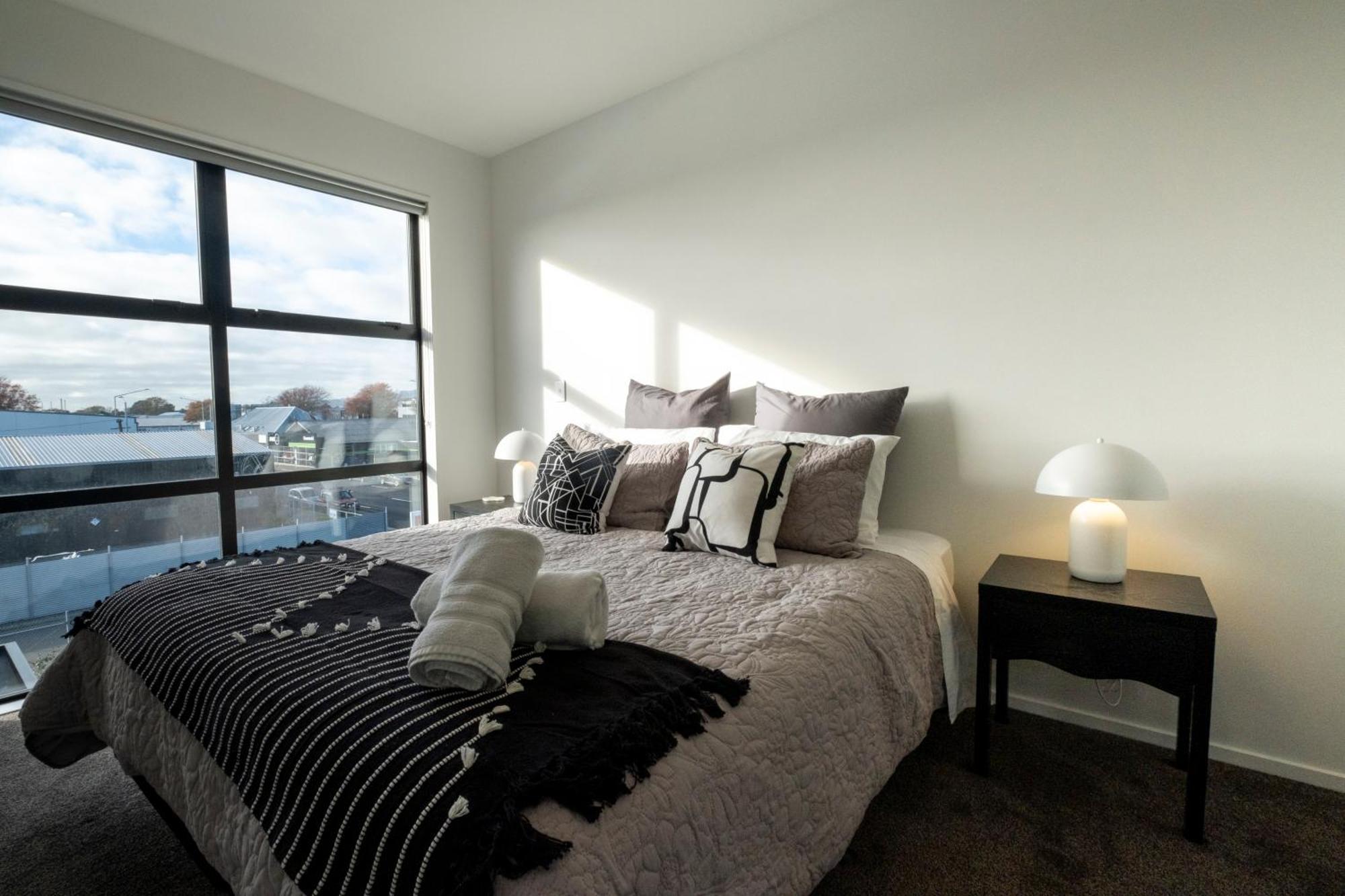 Luxury 2 Bed Townhome In Cbd Christchurch Zewnętrze zdjęcie
