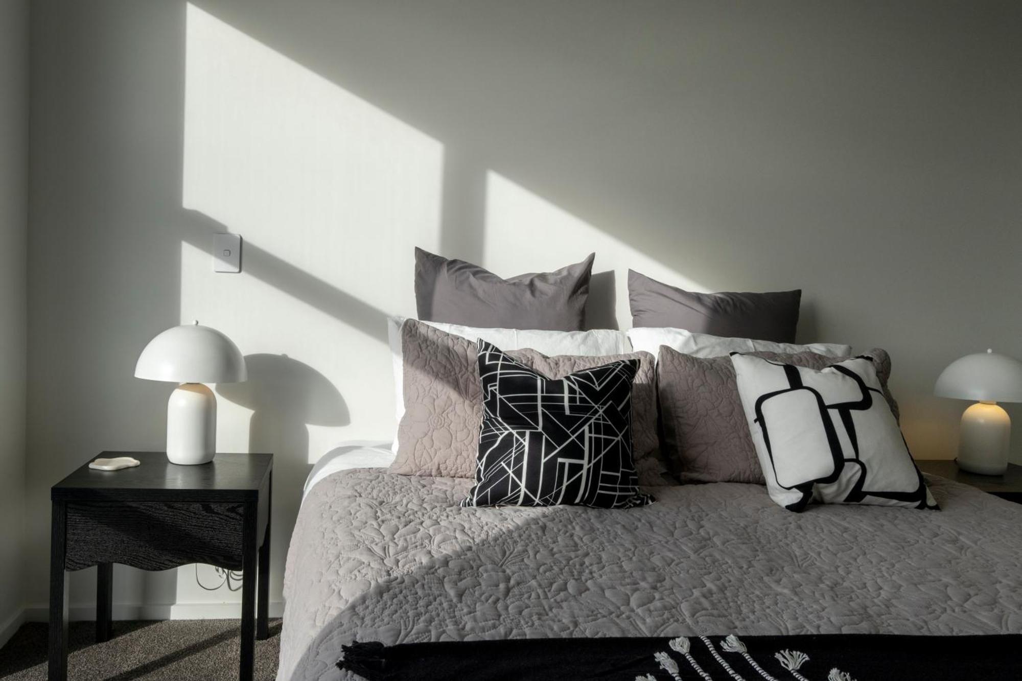 Luxury 2 Bed Townhome In Cbd Christchurch Zewnętrze zdjęcie
